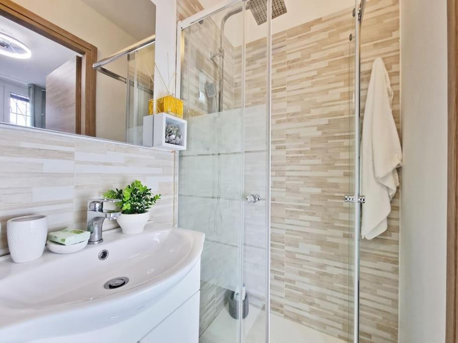 Апартаменты Casa Romeo Vinitaly - Free Parking - Wifi Верона Экстерьер фото